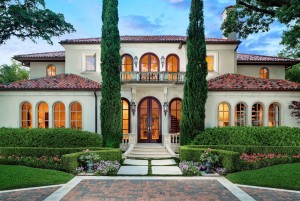 Caroline Summers' Instagram